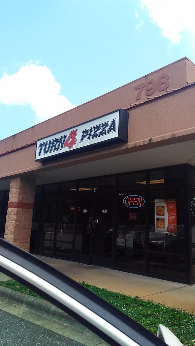 Turn 4 Pizza